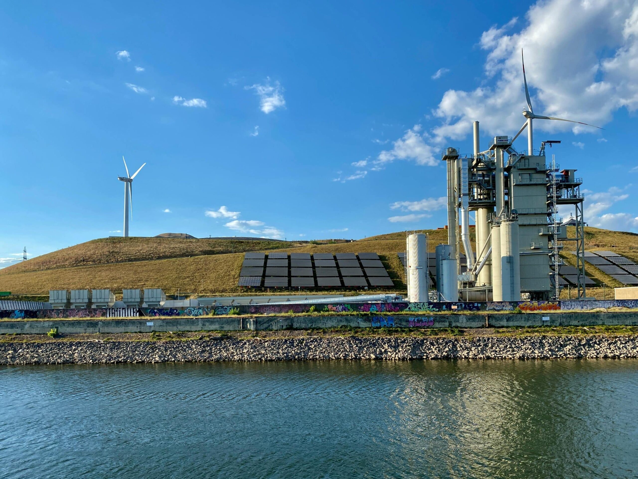 Solar Power: Boost Savings & Sustainability for Your Business